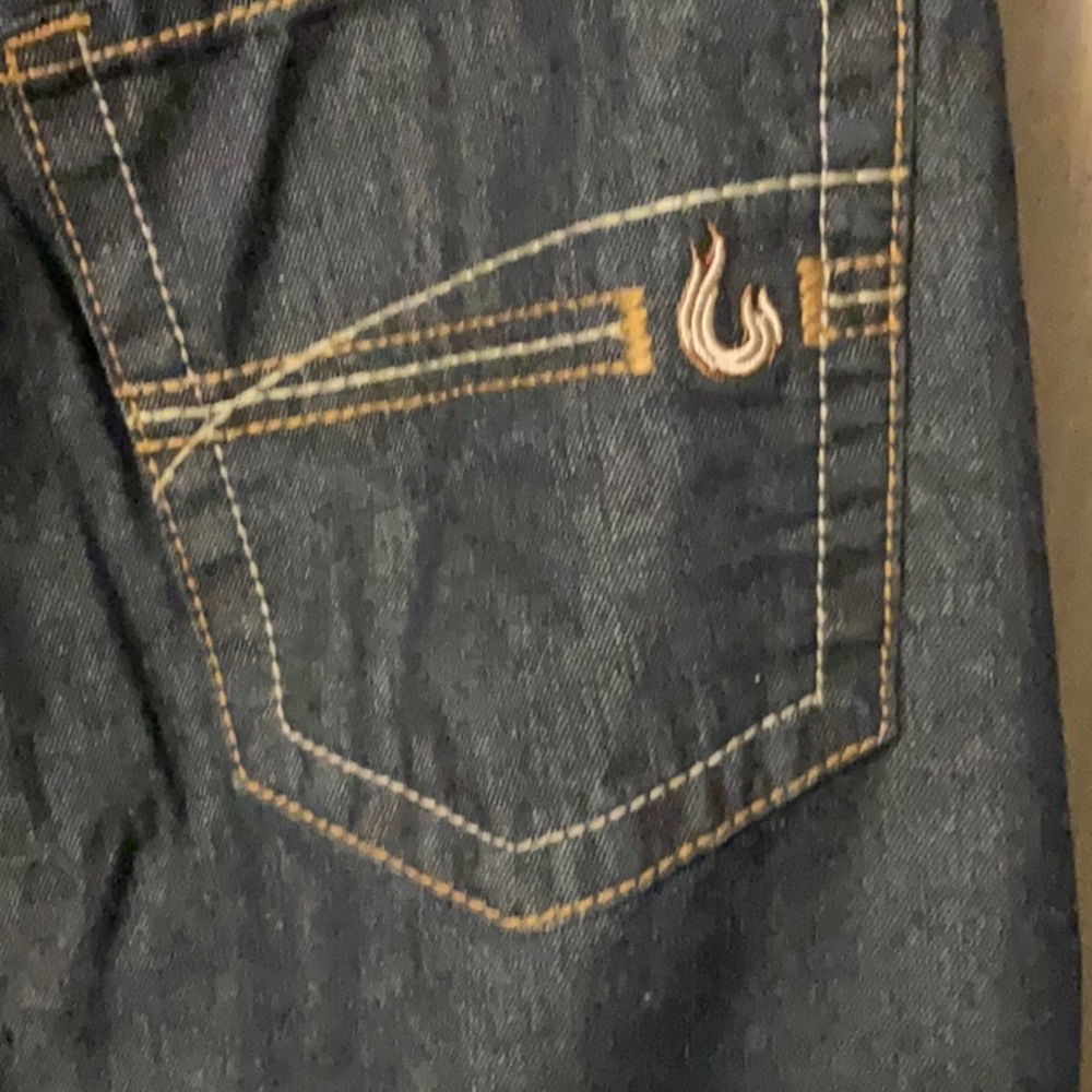 Men's Relaxed Fit Jeans in Charcoal by [Brand] - Picture 4 of 11